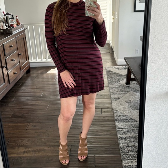 Final Touch Ribbed Super Soft Long Sleeve Mini Dress Size Large Color Burgundy - Picture 1 of 11